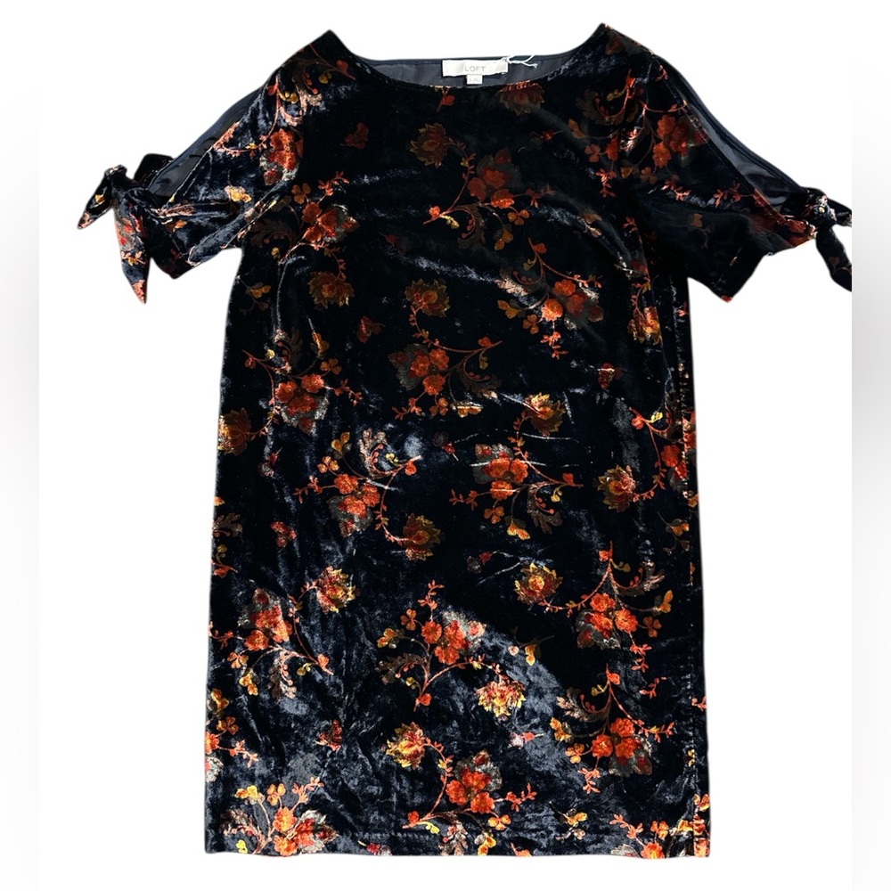 Loft Floral Velvet Dress with Cold Shoulder Sleeves. Size Small. 36” Bust 33” L